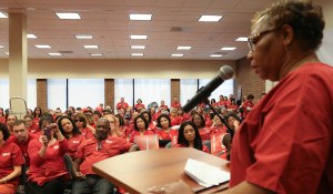 Nurse speaks out against eroding patient care standards. [Photo: NNU].