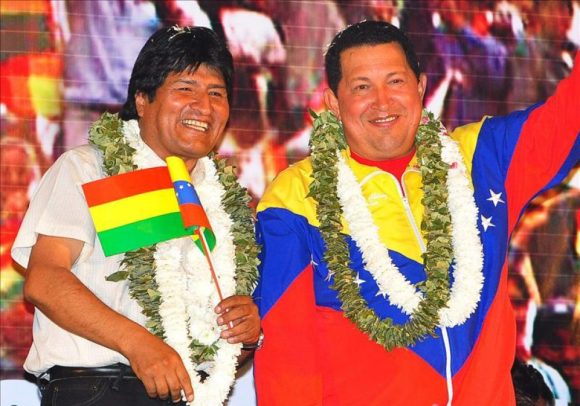 cropped-chavezyevito_efe.jpg